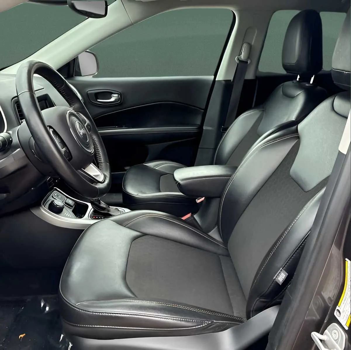 Jeep Compass photo 5
