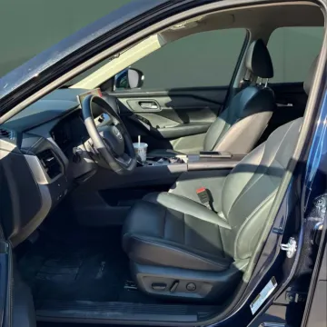 More photos of 2026 Nissan Rogue SL at Autova - Madison Heights, VA