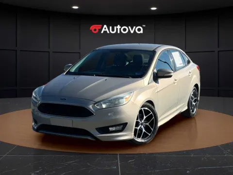 Silver 2015 Ford Focus SE for sale in Madison Heights, VA