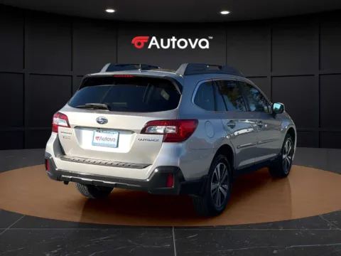More photos of 2018 Subaru Outback Limited at Autova - Madison Heights, VA