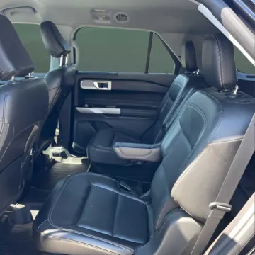More photos of 2021 Ford Explorer Limited at Autova - Madison Heights, VA