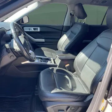 More photos of 2021 Ford Explorer Limited at Autova - Madison Heights, VA