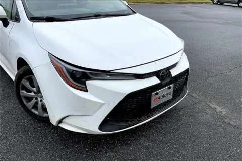 More photos of 2020 Toyota Corolla LE at Autova, VA