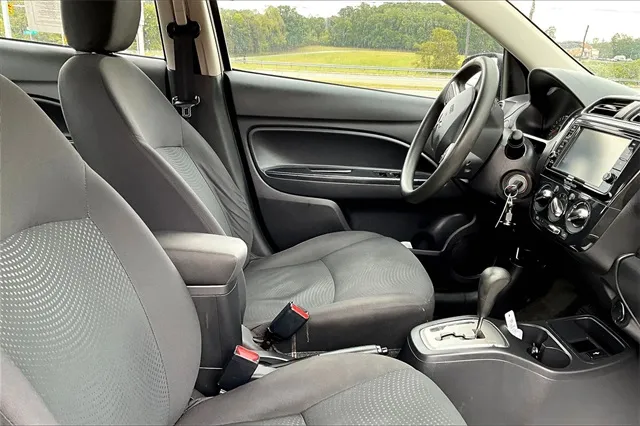 2019 Mitsubishi Mirage G4 ES photo 4