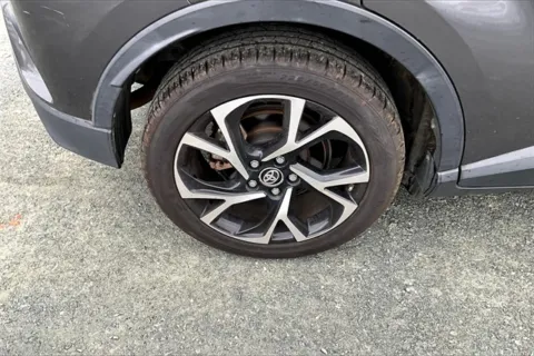 More photos of 2019 Toyota C-HR XLE at Autova, VA