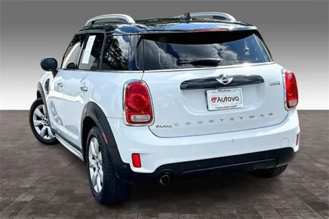More photos of 2018 MINI Cooper Countryman at Autova, VA