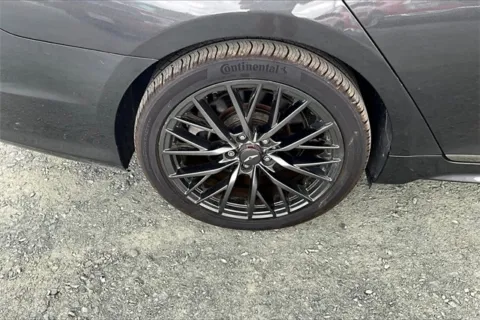 More photos of 2018 Genesis G80 3.3T Sport at Autova, VA