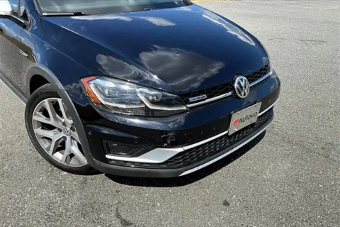 More photos of 2018 Volkswagen Golf Alltrack TSI SEL at Autova, VA