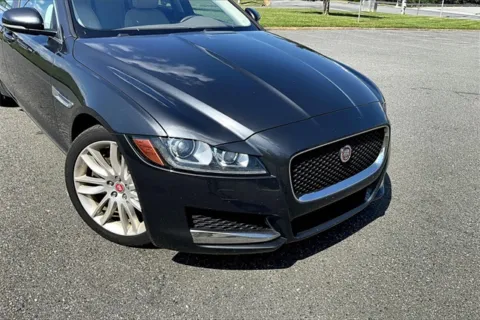 More photos of 2018 Jaguar XF 35t Prestige at Autova, VA