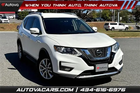 White 2018 Nissan Rogue SV for sale in Madison Heights, VA