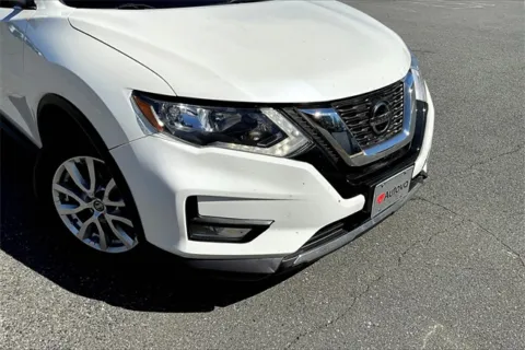 More photos of 2018 Nissan Rogue SV at Autova, VA