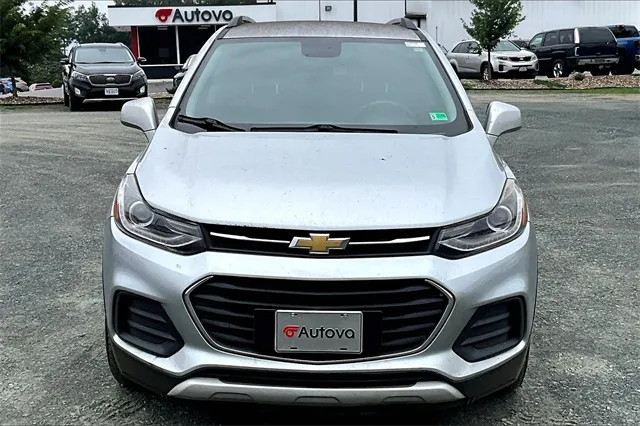 2017 Chevrolet Trax LT photo 3