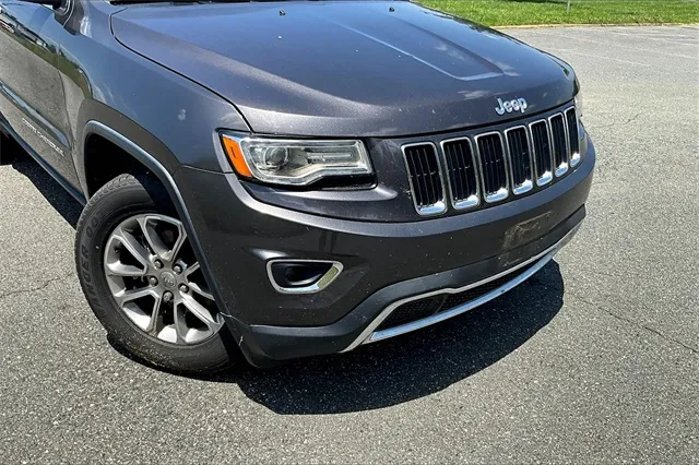 2015 Jeep Grand Cherokee Limited photo 2