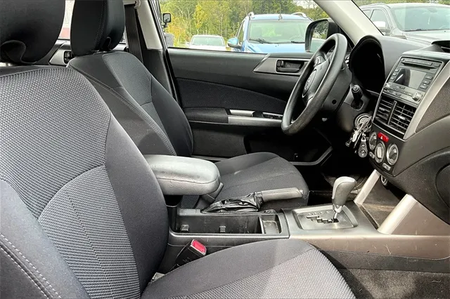 2011 Subaru Forester 2.5X photo 4