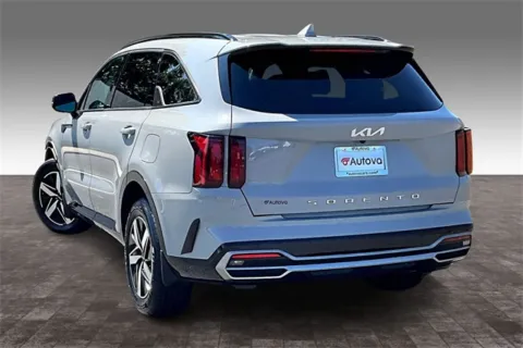 More photos of 2022 Kia Sorento EX at Autova, VA