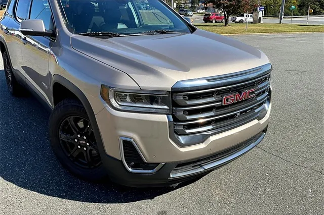 2022 Gmc Acadia AT4 photo 2