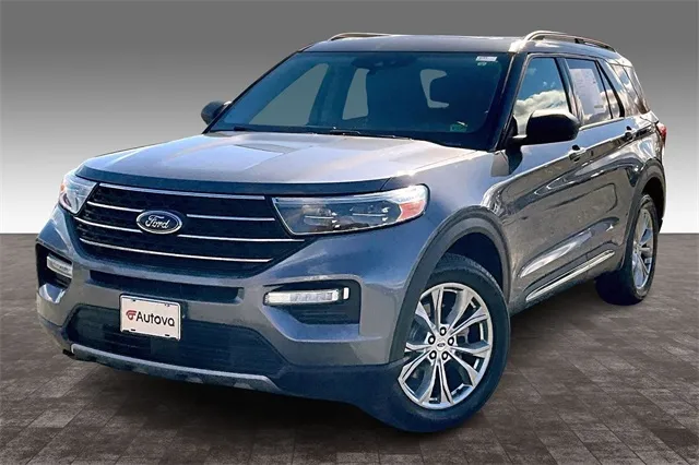 2022 Ford Explorer XLT photo 4