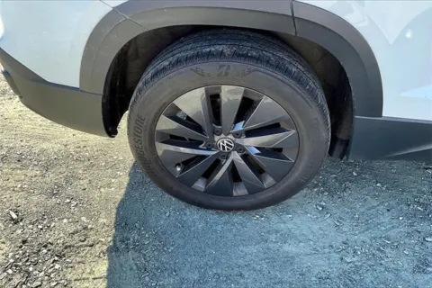 More photos of 2022 Volkswagen Taos 1.5T S at Autova, VA
