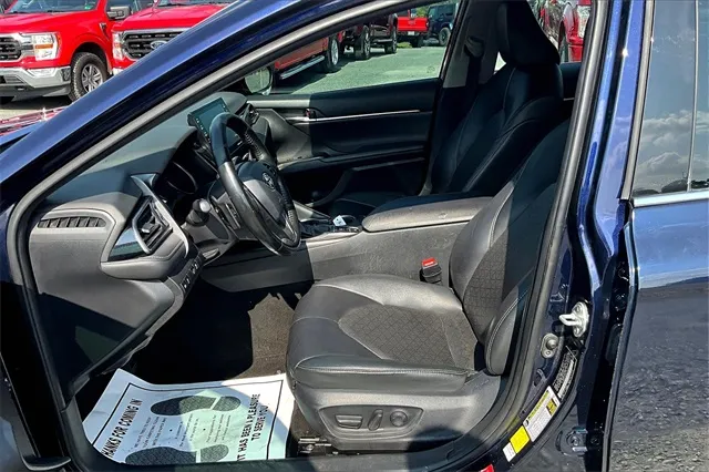 2022 Toyota Camry XSE photo 4