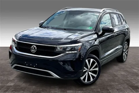 Another view of 2022 Volkswagen Taos 1.5T SE for sale in Madison Heights, VA at Autova