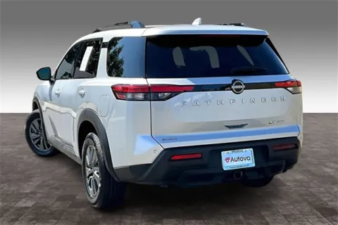 More photos of 2022 Nissan Pathfinder SV at Autova, VA