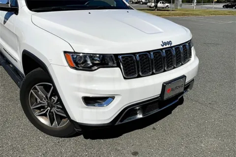 More photos of 2022 Jeep Grand Cherokee WK Limited at Autova, VA