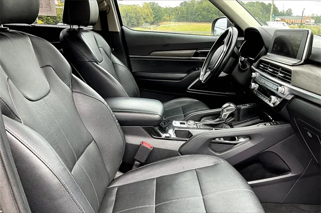 2022 Kia Telluride EX photo 4
