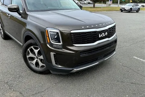 More photos of 2022 Kia Telluride EX at Autova, VA