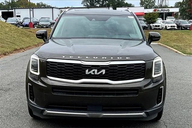 2022 Kia Telluride EX photo 3