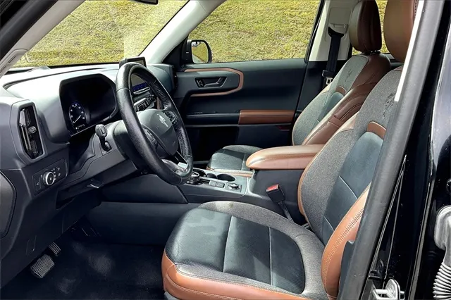 2021 Ford Bronco Sport Outer Banks photo 4