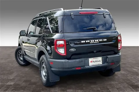 More photos of 2021 Ford Bronco Sport Outer Banks at Autova, VA