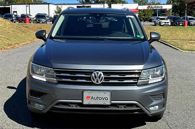 2021 Volkswagen Tiguan SEL photo 3