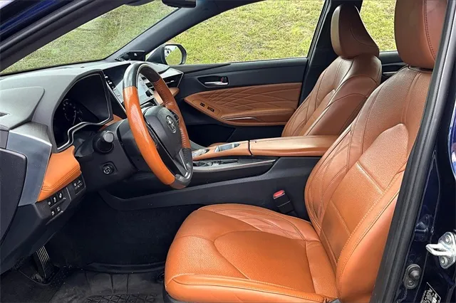 2021 Toyota Avalon Hybrid Limited photo 3