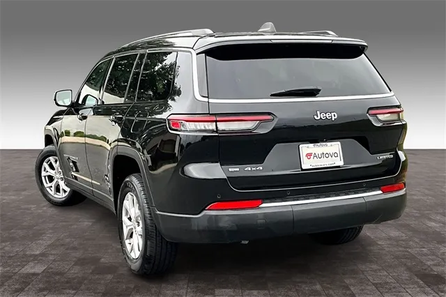 2021 Jeep Grand Cherokee Limited photo 2