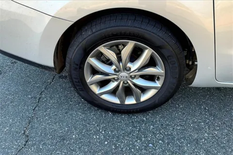 More photos of 2020 Kia Sedona EX at Autova, VA