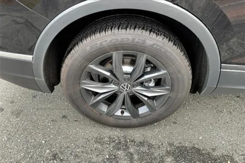 More photos of 2024 Volkswagen Tiguan 2.0T Wolfsburg Edition at Autova, VA