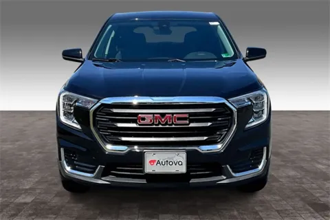 Photos of 2024 GMC Terrain SLE for sale in Madison Heights, VA at Autova