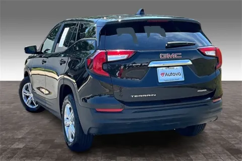 More photos of 2024 GMC Terrain SLE at Autova, VA