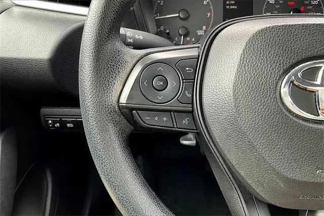 2024 Toyota Corolla LE photo 4