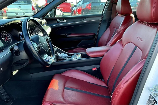 2023 Kia K5 GT-Line photo 4