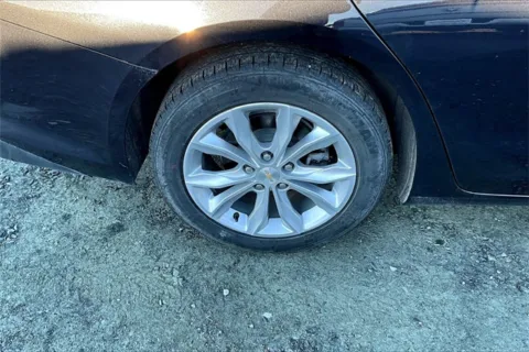 More photos of 2023 Chevrolet Malibu LT at Autova, VA