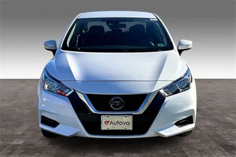 Photos of 2021 Nissan Versa 1.6 SV for sale in Madison Heights, VA at Autova