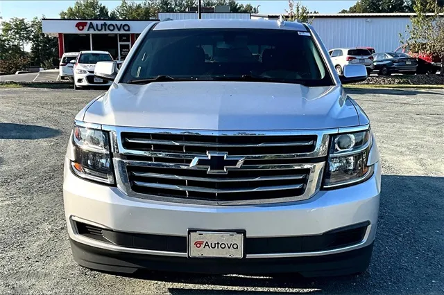 2019 Chevrolet Tahoe LS photo 3
