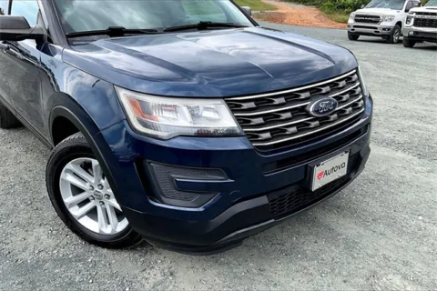 More photos of 2017 Ford Explorer at Autova, VA