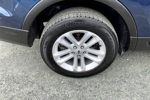 More photos of 2017 Ford Explorer at Autova, VA