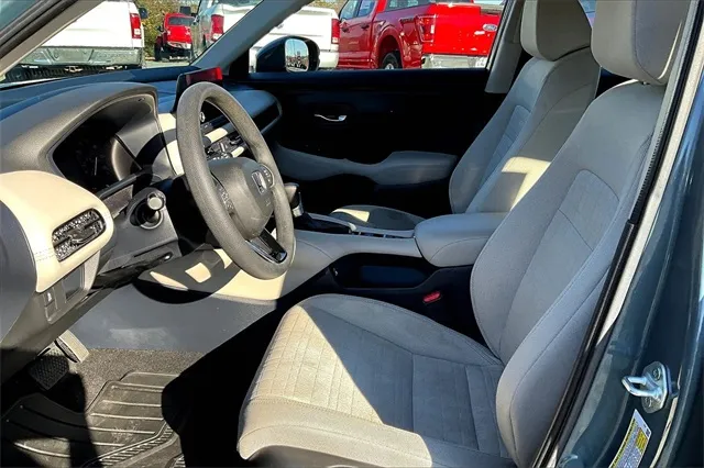 2023 Honda HR-V LX photo 4