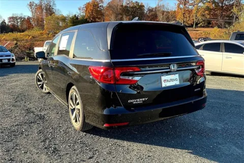 Another view of 2023 Honda Odyssey Touring for sale in Madison Heights, VA at Autova