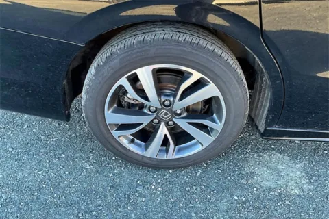 More photos of 2023 Honda Odyssey Touring at Autova, VA