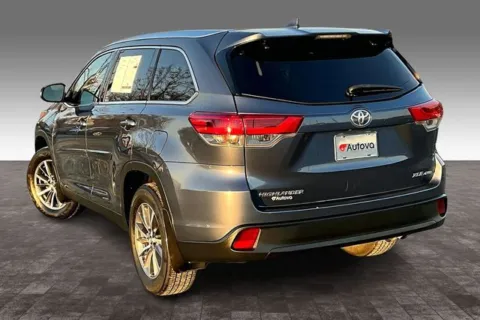 More photos of 2019 Toyota Highlander XLE at Autova, VA