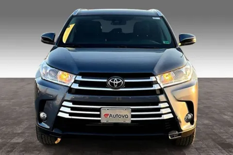 Photos of 2019 Toyota Highlander XLE for sale in Madison Heights, VA at Autova